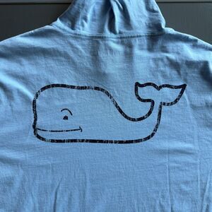 Vineyard Vines Men’s Medium Blue Long Sleeve Hoodie.